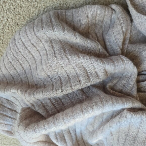 NWOT Halogen Cashmere Ribbed Scarf With Angled Ends Tan Oatmeal - Picture 9 of 10